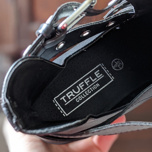 Truffle Collection Ankle Boots - Picture 2 of 6